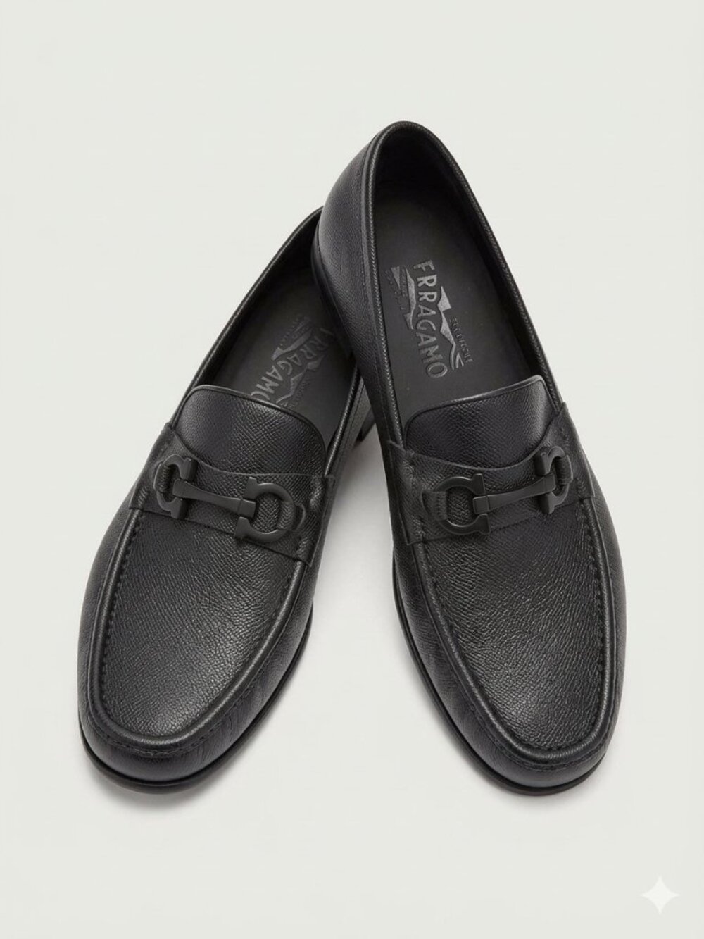 FERRAGAMO Men's Black Pebbled Leather Loafers - Excellent Condition 10E
